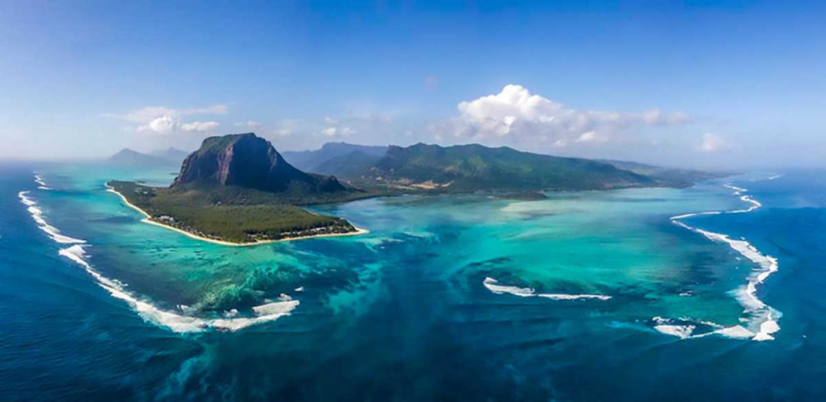 Uncovering the Wonders of Mauritius: A Look at the Island’s Must-See Tourist Attractions